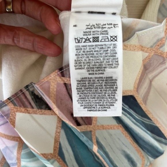 Ted Baker sleeveless top, size 4/XS-S (TB size 1), cream front + coloured back. - Picture 7 of 8